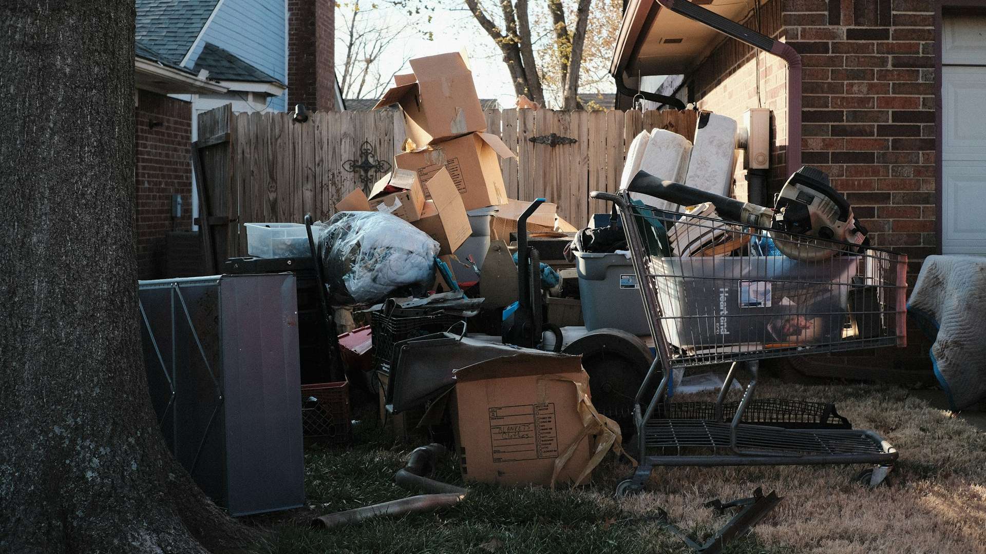 Junk removal services in Newport Beach, CA